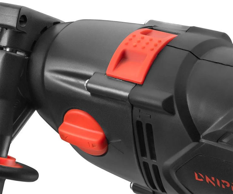 Smūginis gręžtuvas 1050W HD-132M DNIPRO-M