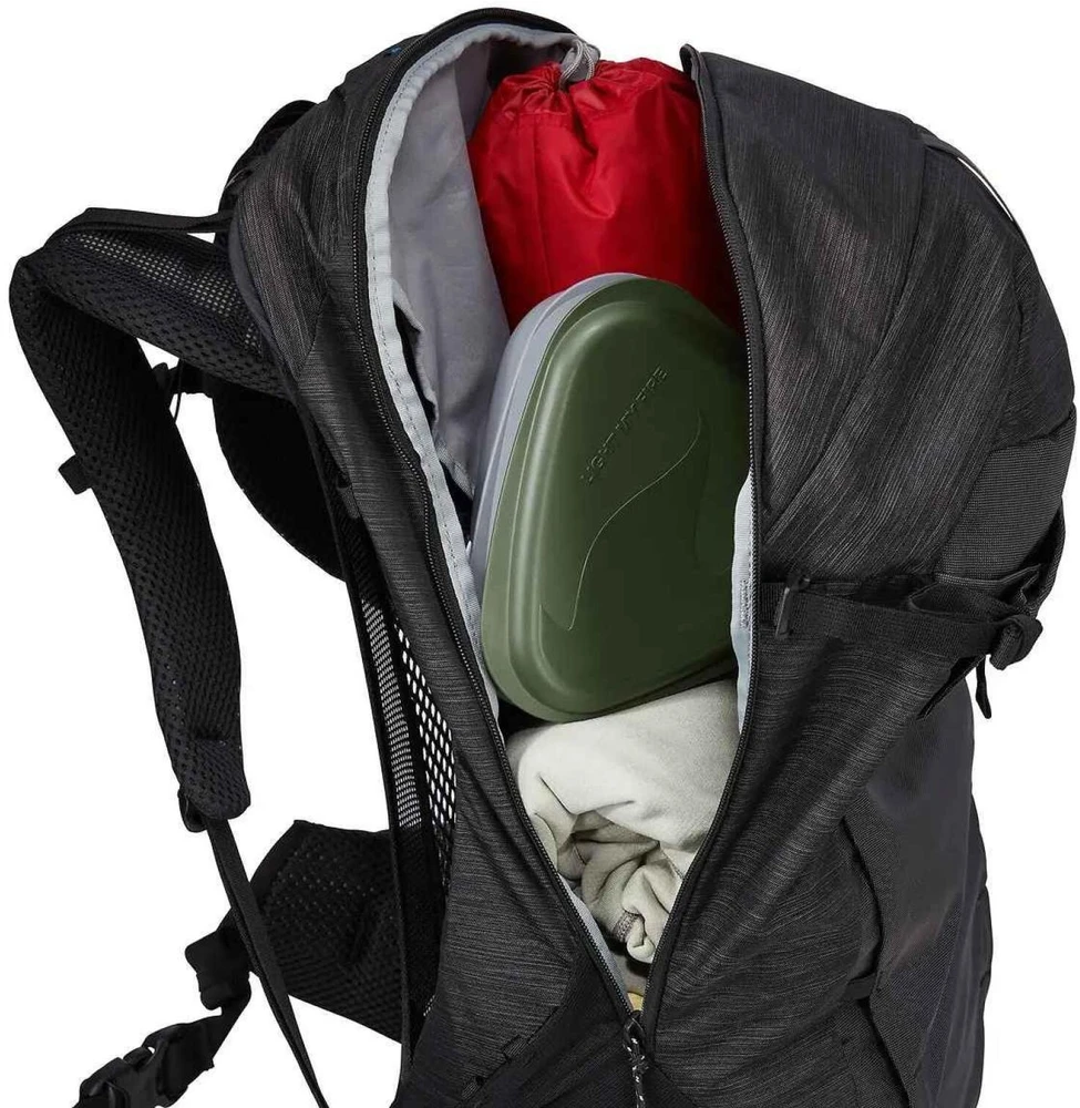 Thule 4503 Topio 30L Mens Backpacking Pack juodos spalvos