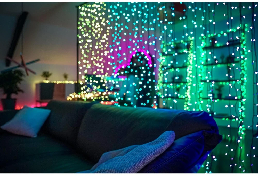 Kalėdinė išmanioji lempučių girlianda Twinkly Curtain 210L 5mm RGBW, užuolaidos, daugiaspalvės