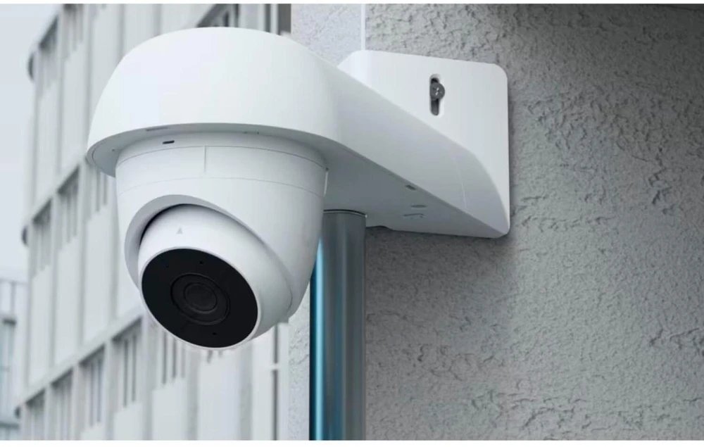 UBIQUITI Baltas ARM MONTAVIMO PRIEDAS, KURIS G5 TURRET ULTRA Tvirtina PRIE SIENOS, KAMPO AR stiebo