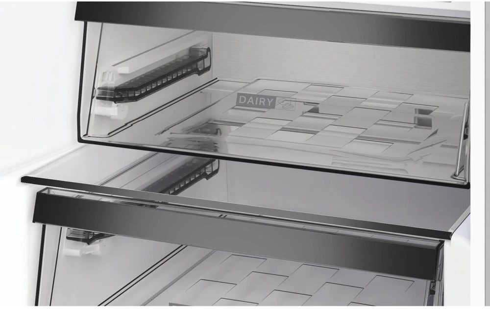Whirlpool Šaldytuvas | WHK 26364 XP7E | Energy efficiency class B | Free standing | Combi | Height 186.5 cm | No Frost system | Šaldytuvas net capacity 210 L | Šaldiklis net capacity 106 L | 35 dB | Pearl Inox