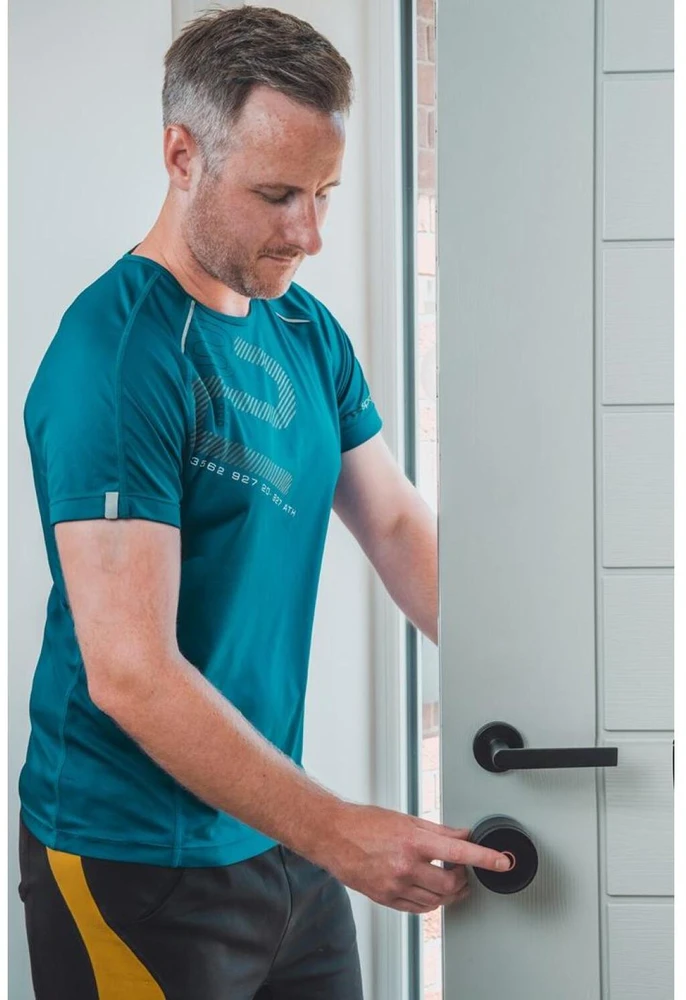 Yale Linus Smart Lock L2 Lite - išmanioji durų spyna Juodas