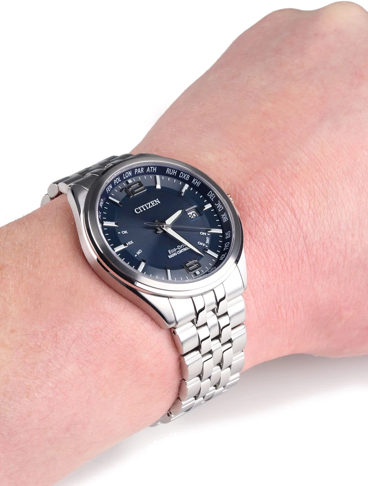 Rankinis laikrodis CITIZEN CB0010-88L (vyrams)