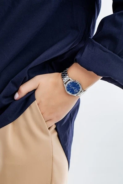 Rankinis laikrodis CITIZEN EM0500-73L (moterims)