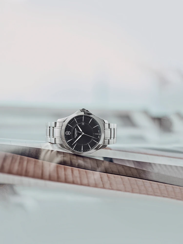 Rankinis laikrodis VICTORINOX 241909 (vyrams)
