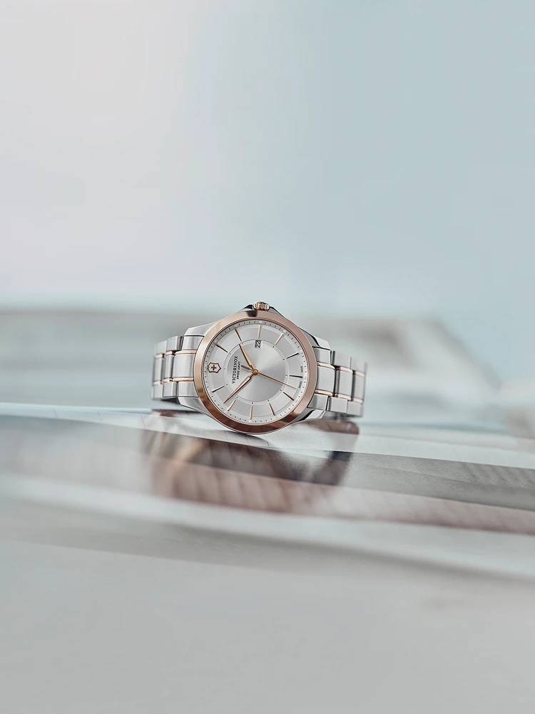 Rankinis laikrodis VICTORINOX 241912 (vyrams)
