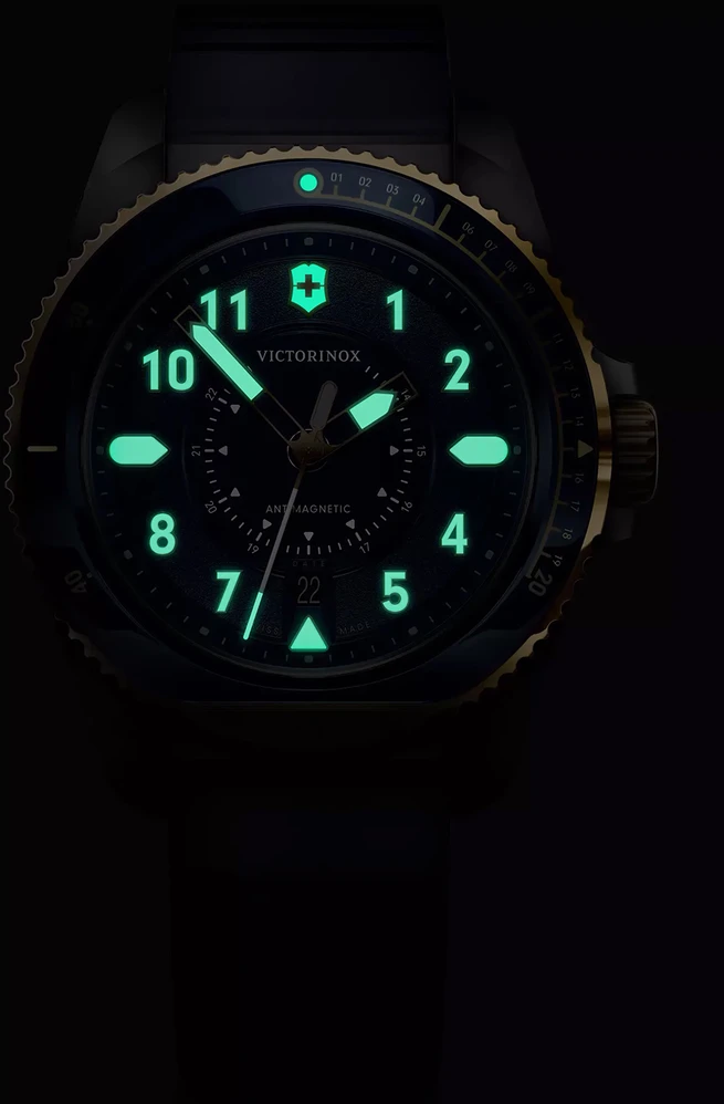 Rankinis laikrodis VICTORINOX 242013 (vyrams)