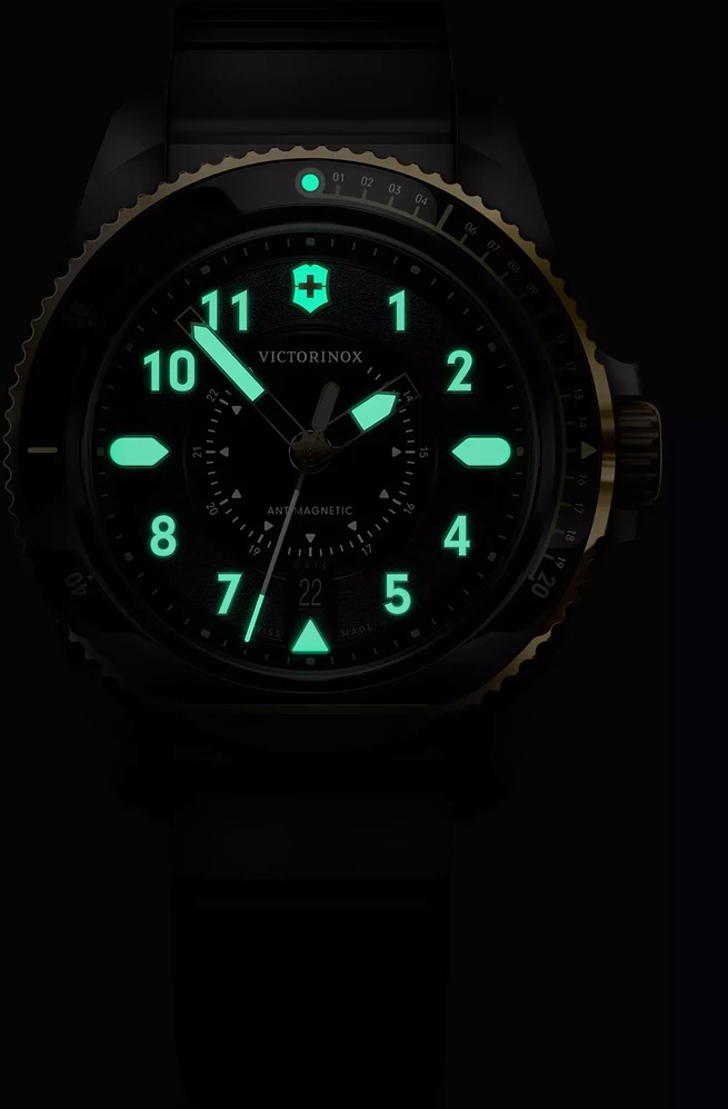 Rankinis laikrodis VICTORINOX 242014 (vyrams)