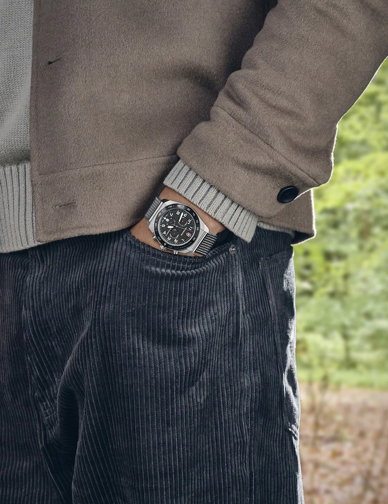 Rankinis laikrodis VICTORINOX 242048 (vyrams)