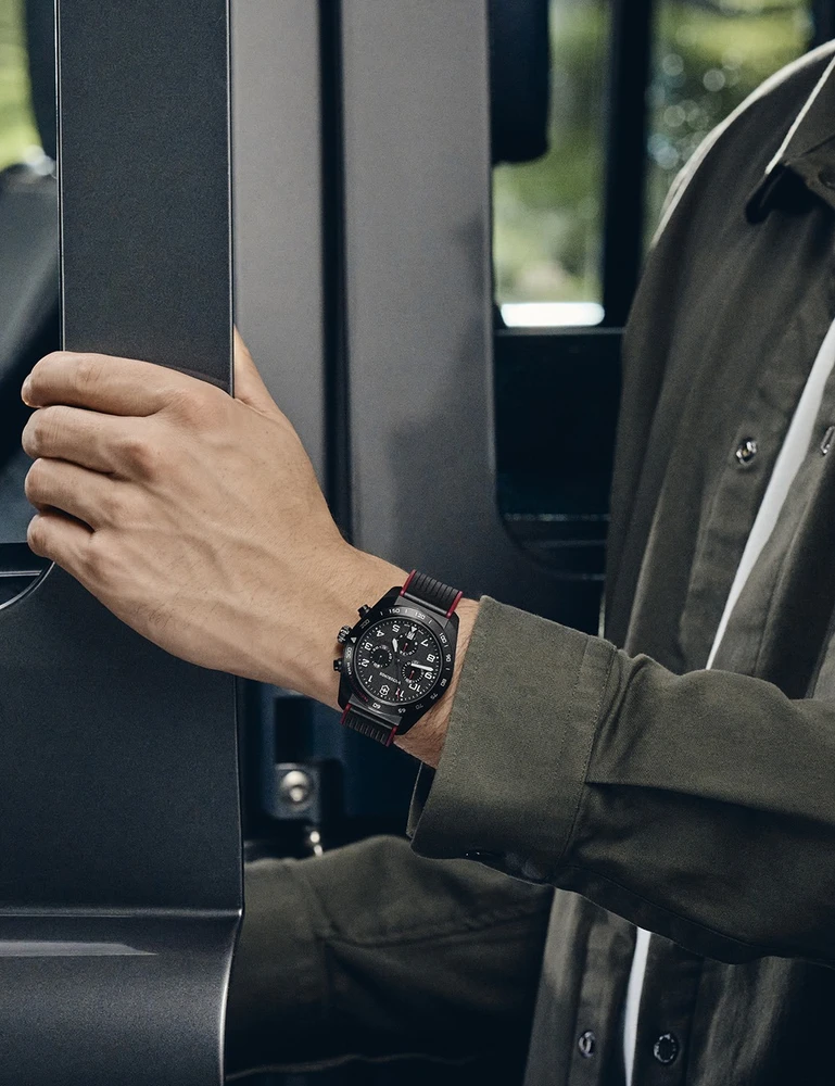 Rankinis laikrodis VICTORINOX 242051 (vyrams)