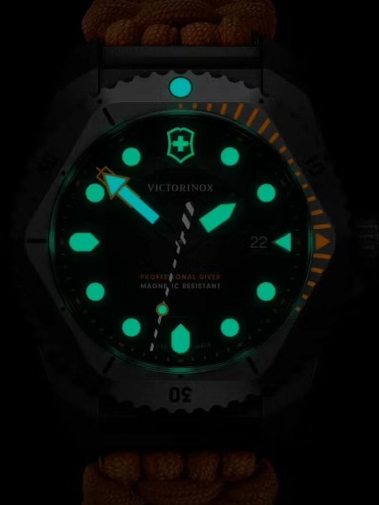 Rankinis laikrodis VICTORINOX 242069-1 (vyrams)