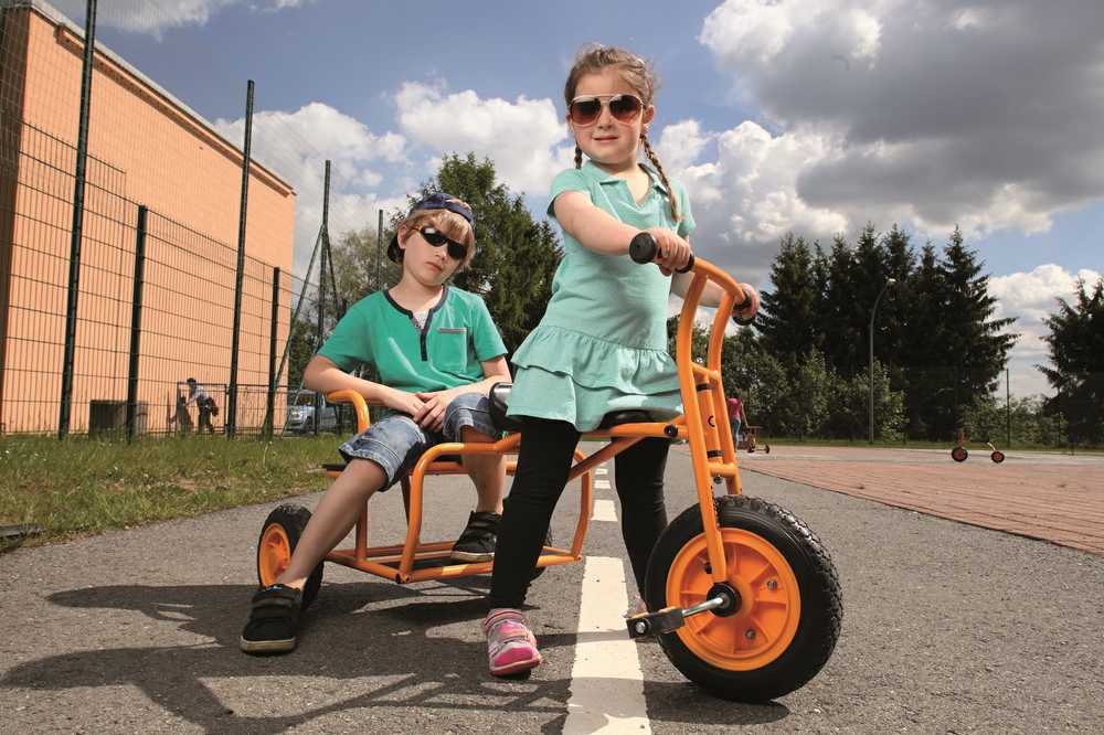 Beleduc lavinamoji priemonė - triratė transporto priemonė Dvivietė taxi (64140)