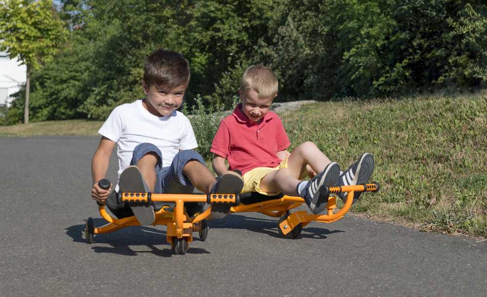 Beleduc TOP TRIKE Speed star , didelis (su plastikine sėdyne), 64280