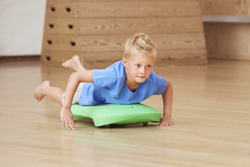 Gonge lavinimo lenta su ratukais "Floor surfer" (2168)