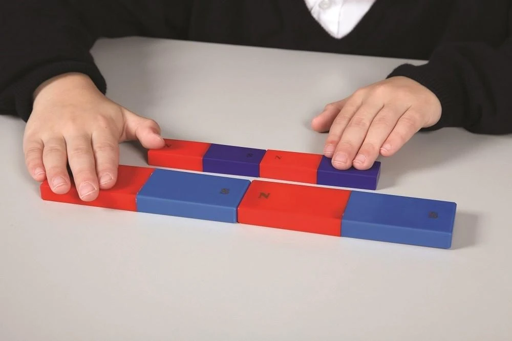 Shaw Magnets Kiti 2 Lazdelės formos magnetai su plastikiniu apvalkalu