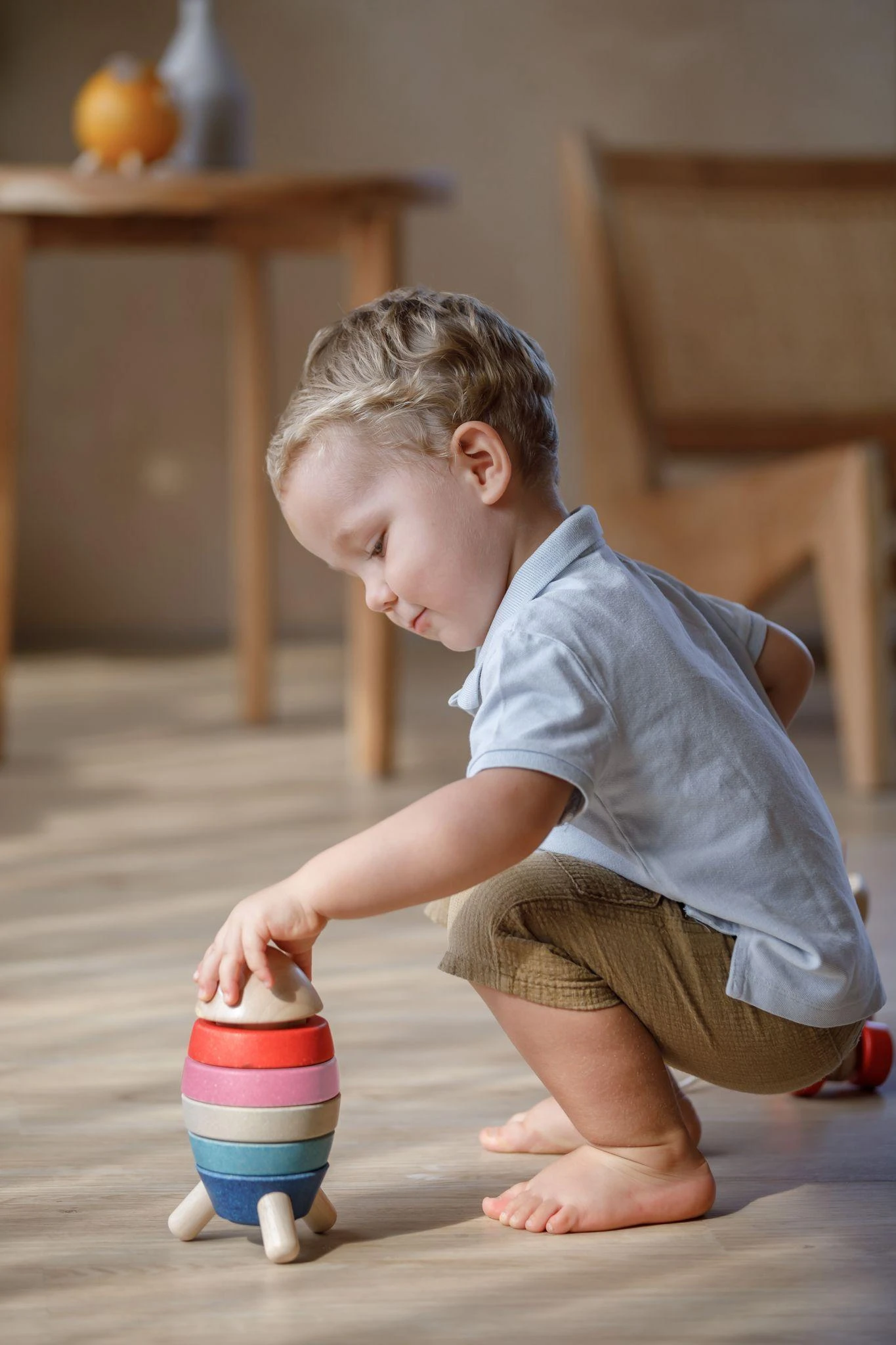 PlanToys edukacinė priemonė - žaislas Piramidė. Raketa. Stilinga (PT5402)