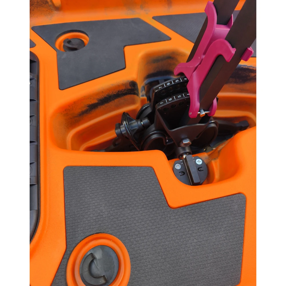 Orange Oranžinis Vienvietė modulinė žvejybinė baidarė AMBER KORA 10.8, Flap pedal, 330 x 88 x 31 cm, Juodas Oranžinis, HDPE (Nemokamas pristatymas) (Nemokamas pristatymas)