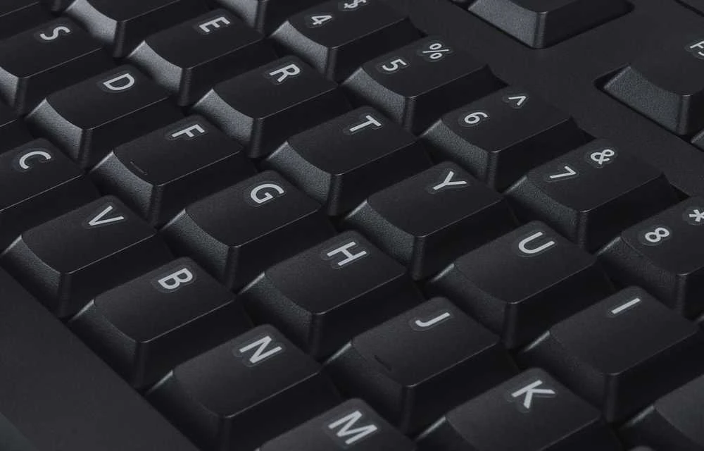 Dell Klaviatūra : Russian (QWERTY) Dell KB-522 su laidu Business Multimedia Klaviatūra su USB jungtimi Juodas