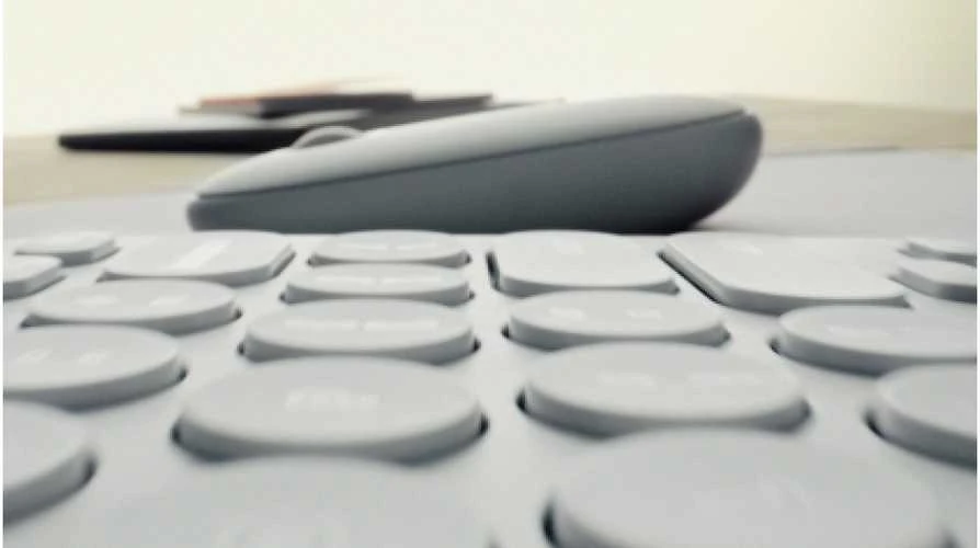 Belaidė klaviatūra Logitech PEBBLE KEYS 2 K380S, Grafito spalvos, Išdėstymas: US tarptautinis (Qwerty)