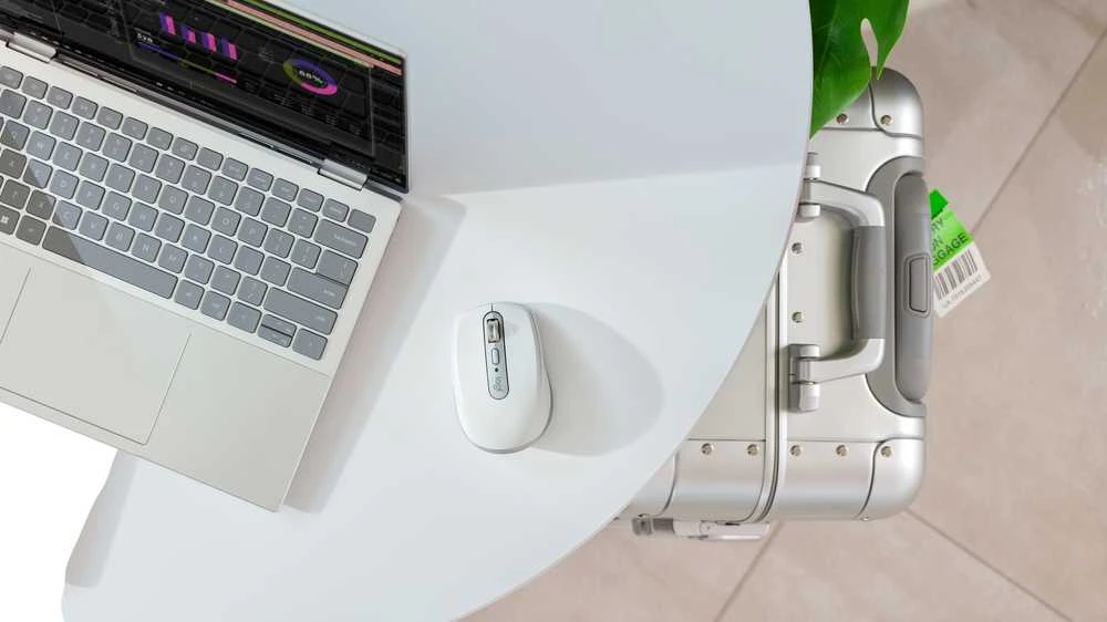 Belaidė pelė Logitech MX Anywhere 3S - RF belaidė + Bluetooth, lazerinis, 8000 DPI, Pale Pilkas (Baltas)