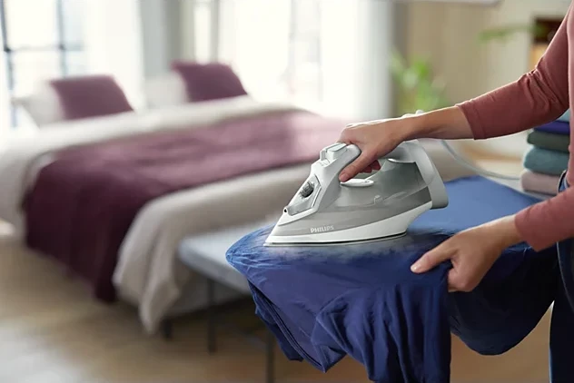 Philips 5000 Series Garų lygintuvas DST5010/10 2400 W galia 40 g/min nenutrūkstamas garas 160 g garo pripūtimas SteamGlide Plus