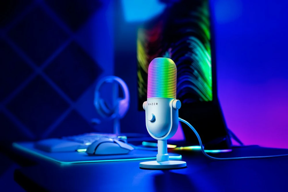 Razer Seiren V3 Chroma balta