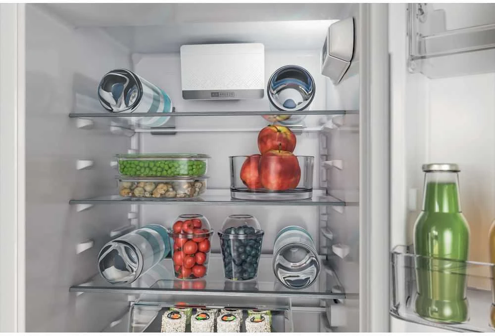 WHIRLPOOL Built-In Šaldytuvas WHC18D011C1 SF, Height 177 cm, Energy class E, Stop frost