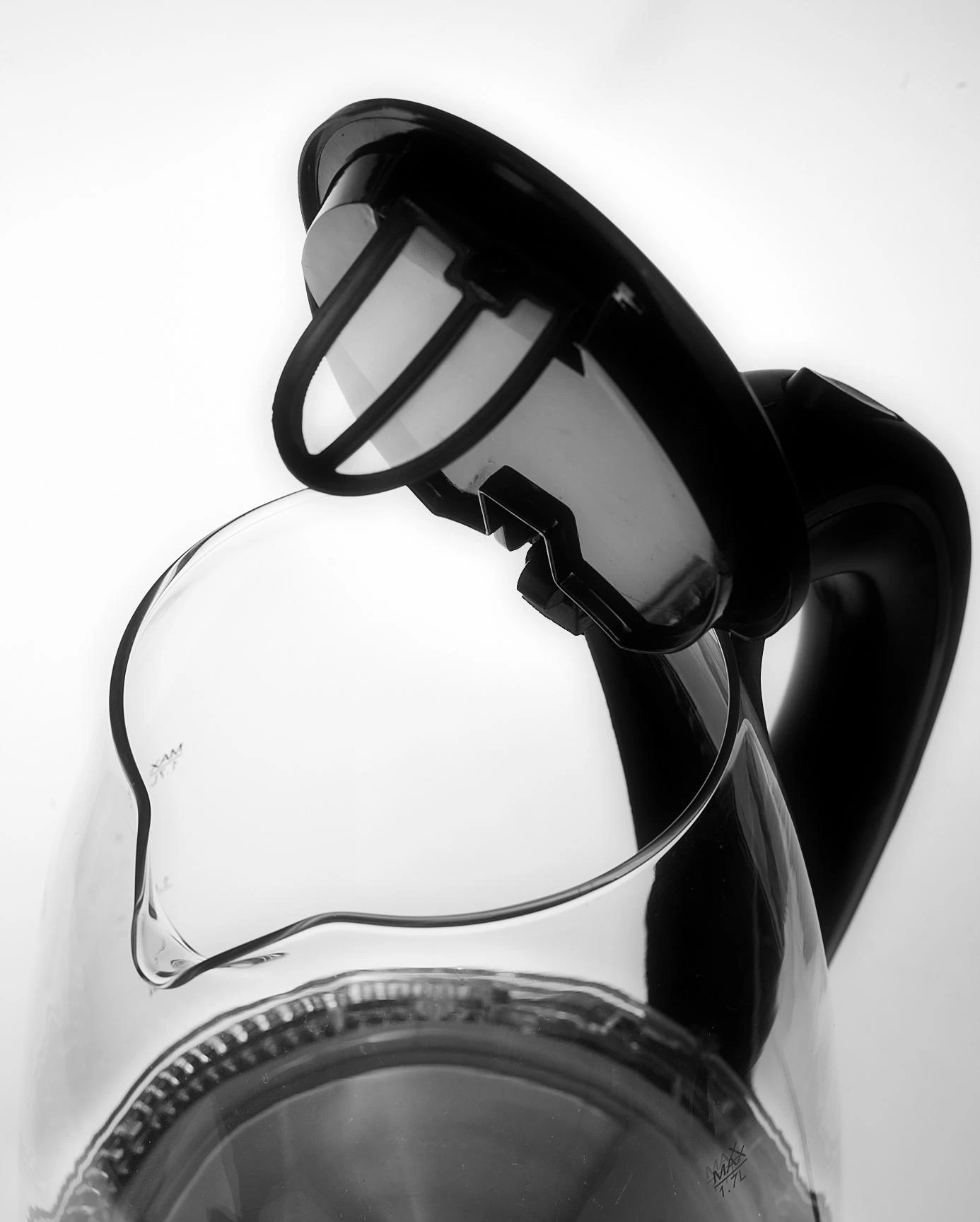 Adler | Virdulys | AD 1225 | Standard | 2000 W | 1.7 L | Glass | 360° rotational base | Nerūdijantis plienas/Transparent