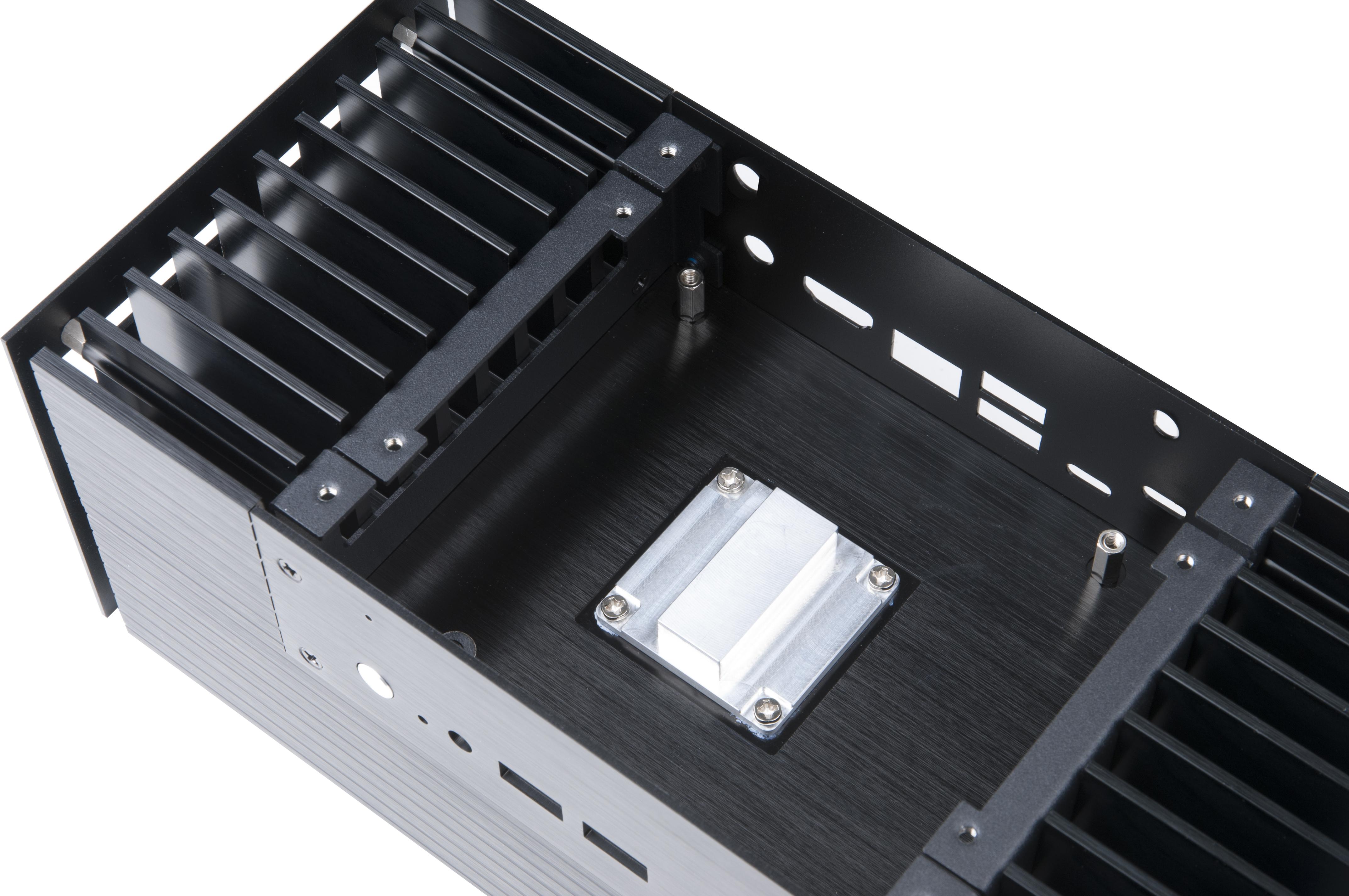 Akasa Turing Fanless obudowa UCFF (Intel NUC), OEM – juoda