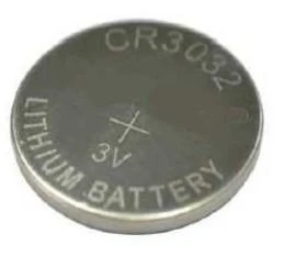 CR3032 3V baterija iš arčiau
