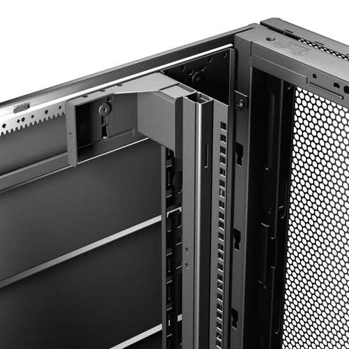 Apc NetShelter SX 42U 750 mm plotis x 1070 mm gilus tinklo korpusas su šonais Juodas