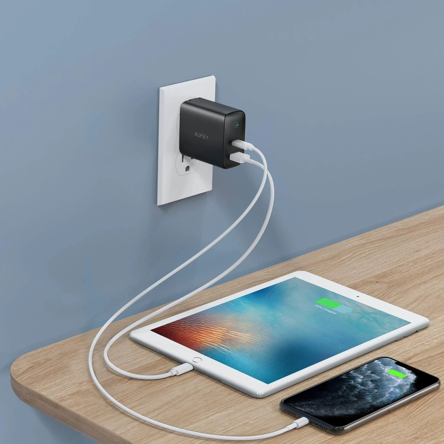 Aukey PA-D1 įkroviklis 1x USB-A 1x USB-C 5,4 A (aukey_20200512124033)