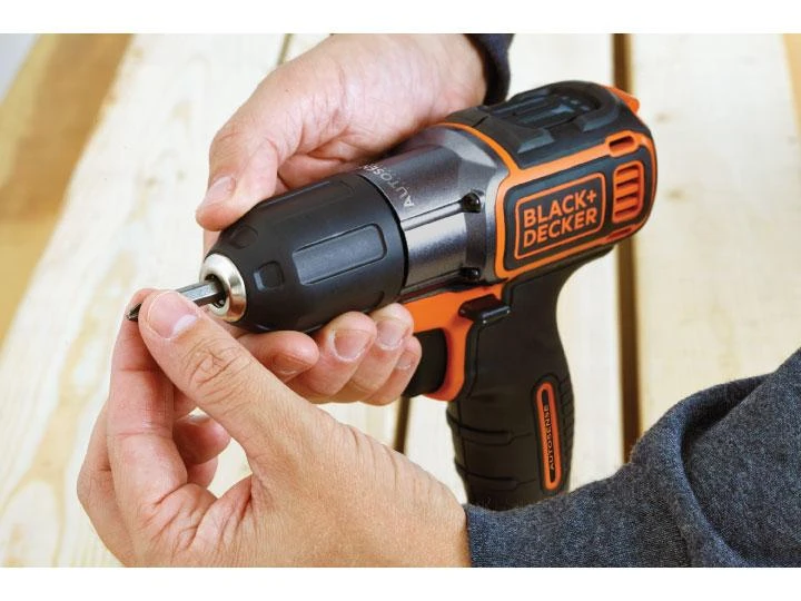 Black & Decker akumuliatorinis gręžtuvas su keičiamu antgaliu
