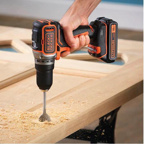 Black & Decker Juodas & Decker Suktuvas-gręžtuvas Juodas & Decker BL186N-XJ; 18 V (be akumuliatoriaus ir pakrovėjo)