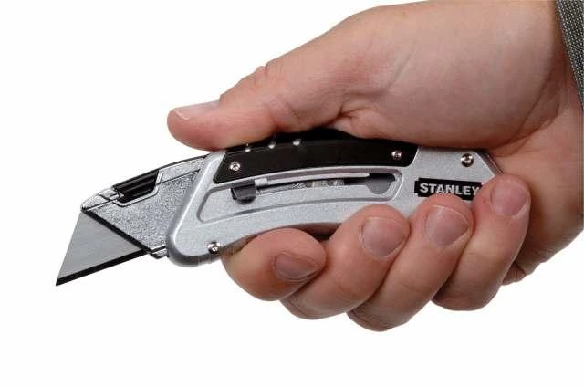 Peilis keičiamais ašmenimis Stanley Quickslide