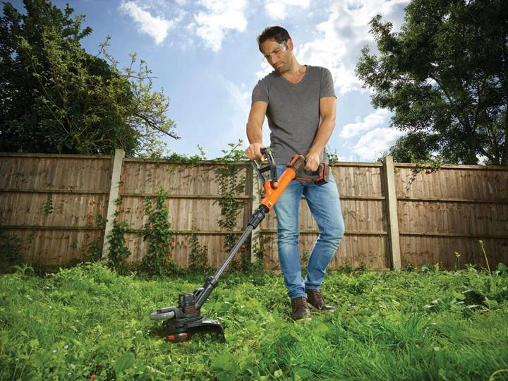 Black & Decker žoliapjovė STC1840EPC POWER COMMAND, 18V, 1x4,0Ah