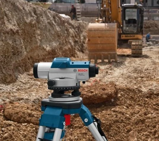 Bosch Optinis nivelyras GOL 26 D, Case