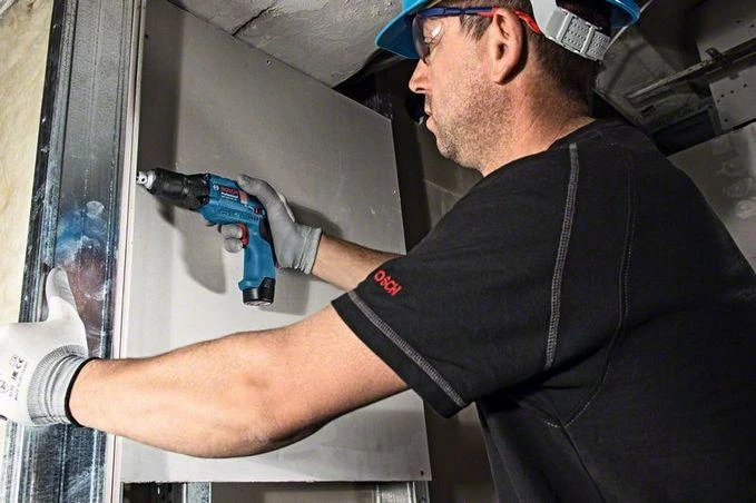 Bosch GTB 12V-11 naudojimo procesas