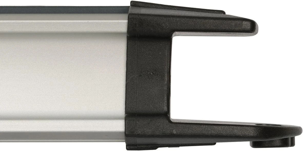 Brennenstuhl Premium ALU-Line 16 kartų juodos spalvos, su 2 jungikliais, 3 m