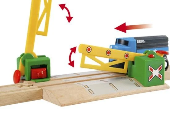 BRIO - Magnetinio veiksmo sankryža (33750)