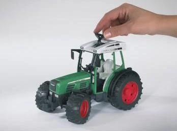 BRUDER traktorius Fendt Farmer 209s 02100