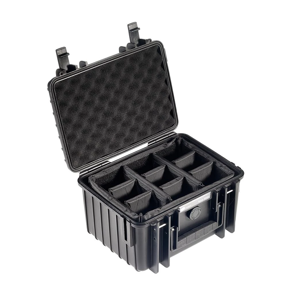 B&W International B&W Outdoor Case Type 2000 juodas su išpjautu putplasčio įdėklu
