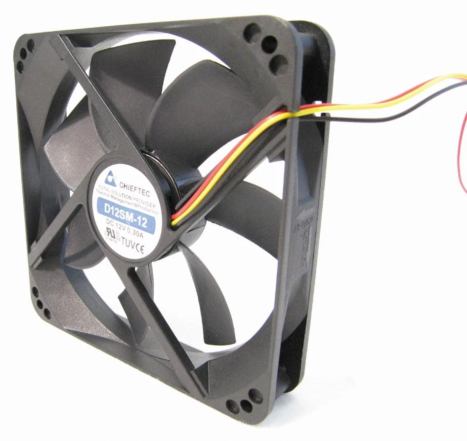 Chieftec 120mm aušintuvas su laidais