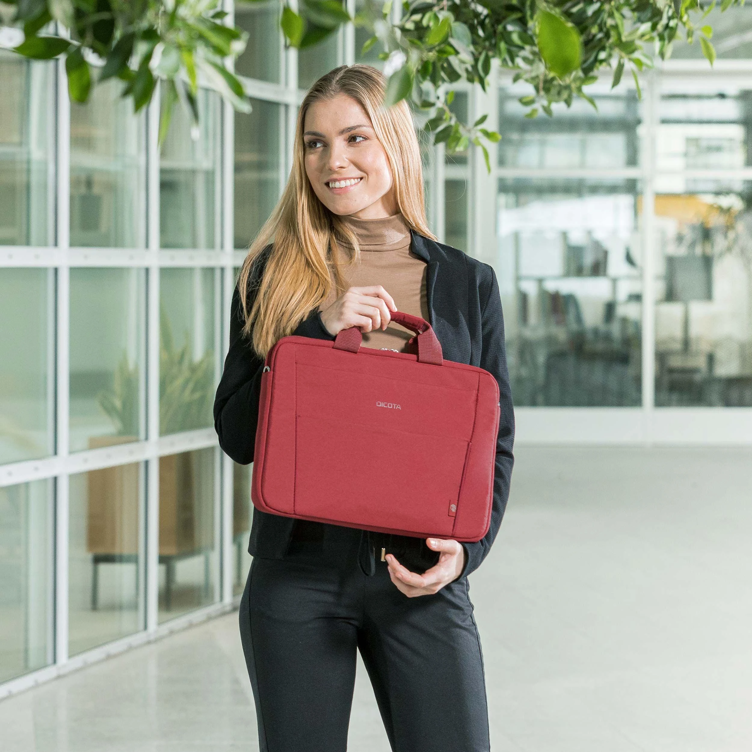 DICOTA Eco Slim Case BASE 13-14,1colių Raudona