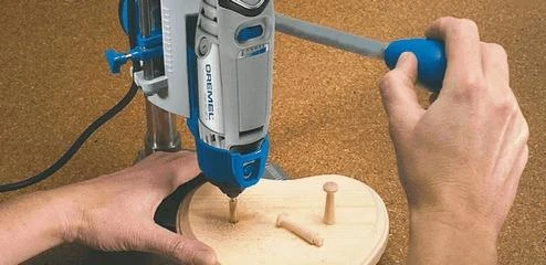 Dremel grąžto preso ir įrankių laikiklio įrenginys