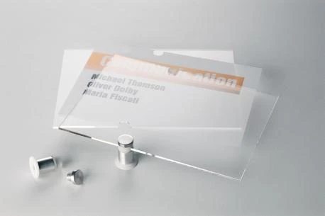 Durable informacinė lentelė su laikikliais