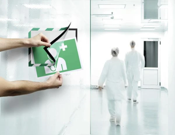 Plakatas Durable Patvarus DURAFRAME SECURITY lipnus rėmas žalia-balta A4, 2 vnt (DUR941)