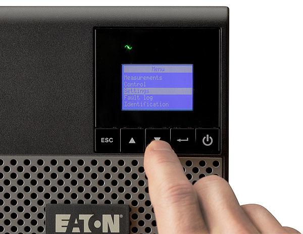 „Eaton 5P“ 1150 VA / 770 W, linijinis interaktyvus grynas sinusinis išėjimas, 4 min. esant pilnai apkrovai, 3 metų garantija (2 metai baterijoms)