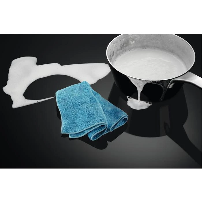 Induction cooktop Electrolux LIV6343 (3 fields, juodos spalvos)