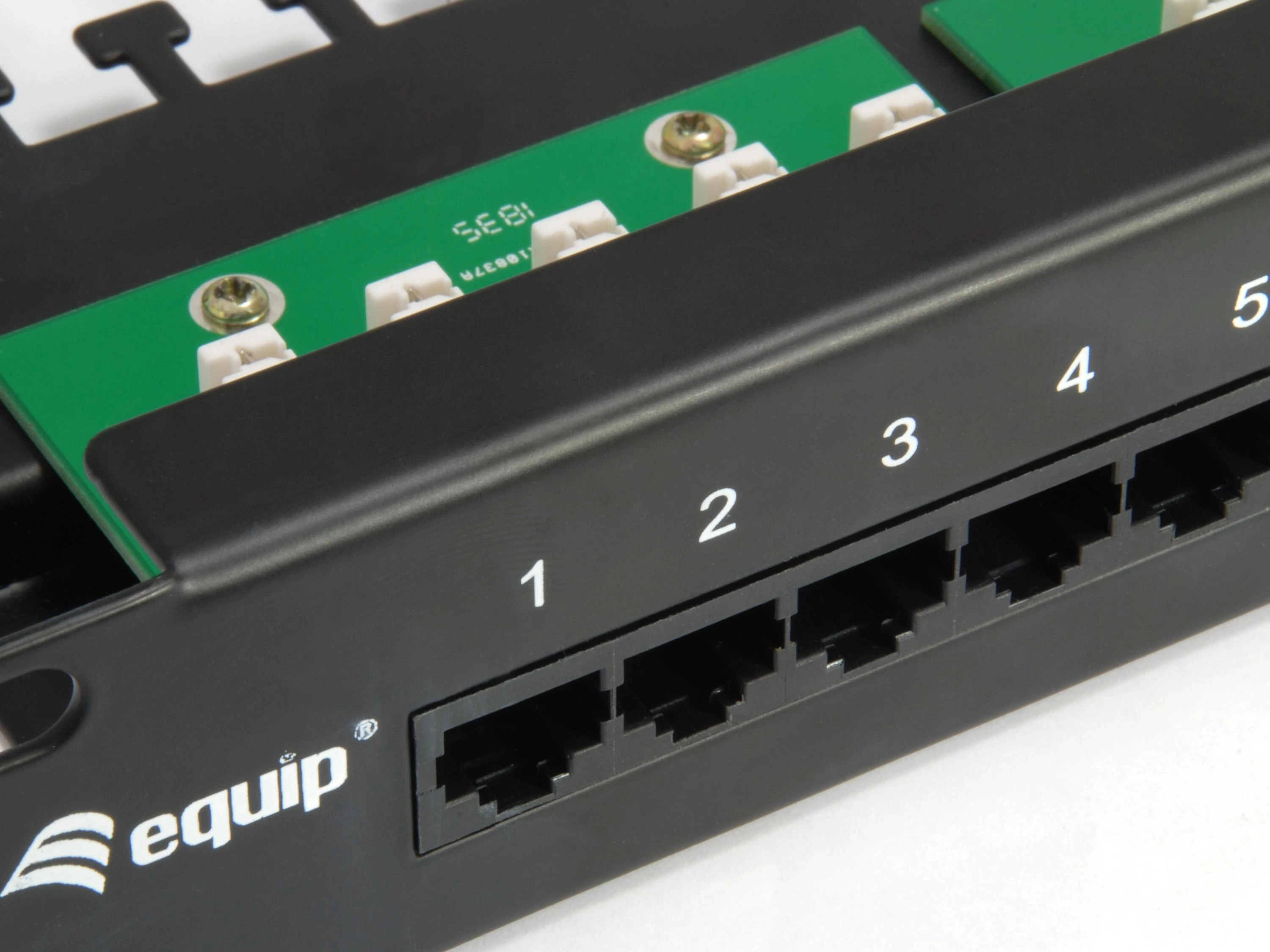 Equip 125298 komutacinė panelė 1U
